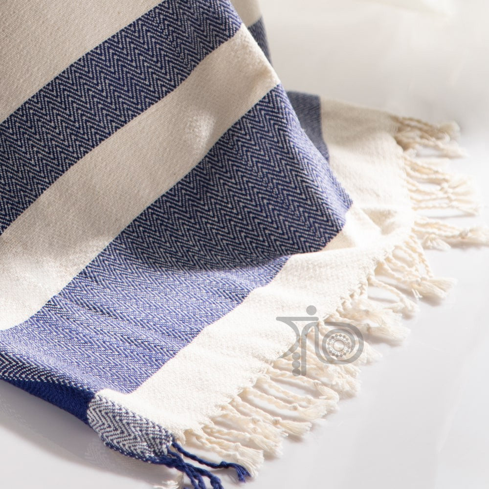 Handgewebtes Mini-Pooltuch – Fischgrätmuster & Zweiseitig